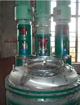 多功能反應(yīng)釜的構(gòu)成結(jié)構(gòu)、參數(shù)技術(shù)典型的主體反應(yīng)設(shè)備設(shè)計(jì)特點(diǎn)-成